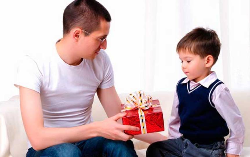 Что подарить мальчику на 12 лет на день рождения? :: syl.ru