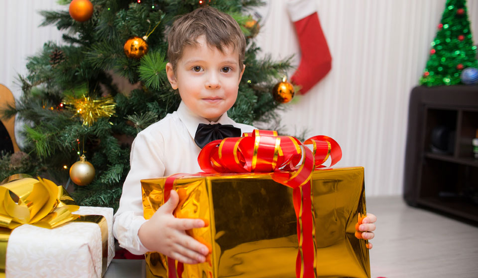Что подарить мальчику на новый год - 200 новогодних идей подарков для мальчишек разных возрастов