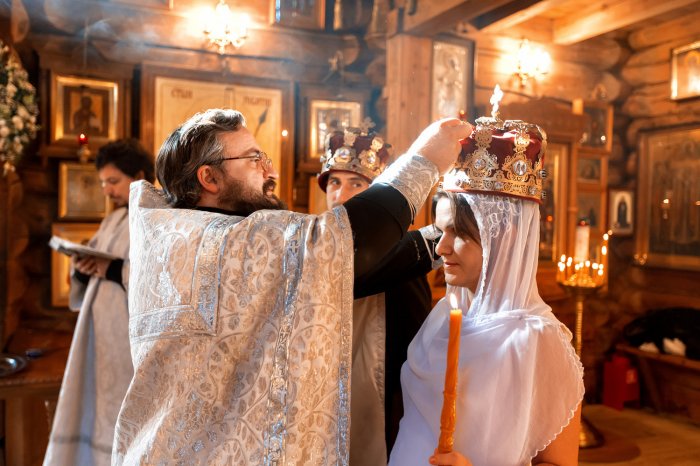 Белое венчание. Современное венчание. Обряд венчания. Православные обряды. Венчание в православной церкви правила.