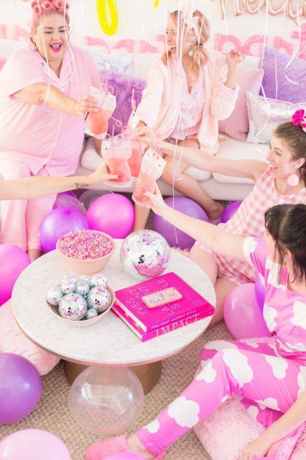 Пижамная вечеринка | гости, традиции и обряды