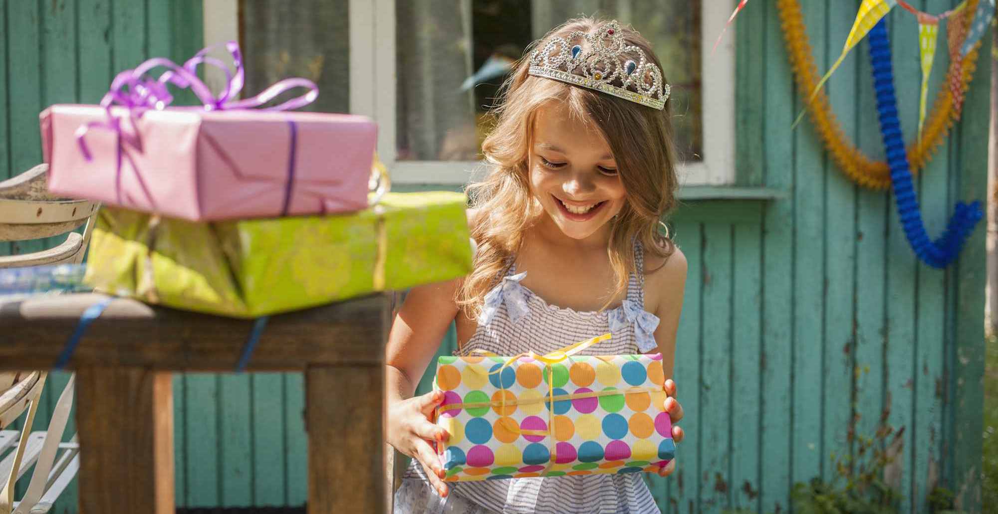 Подарок девочке 10 лет на новый год: отборные идеи | lifeforjoy