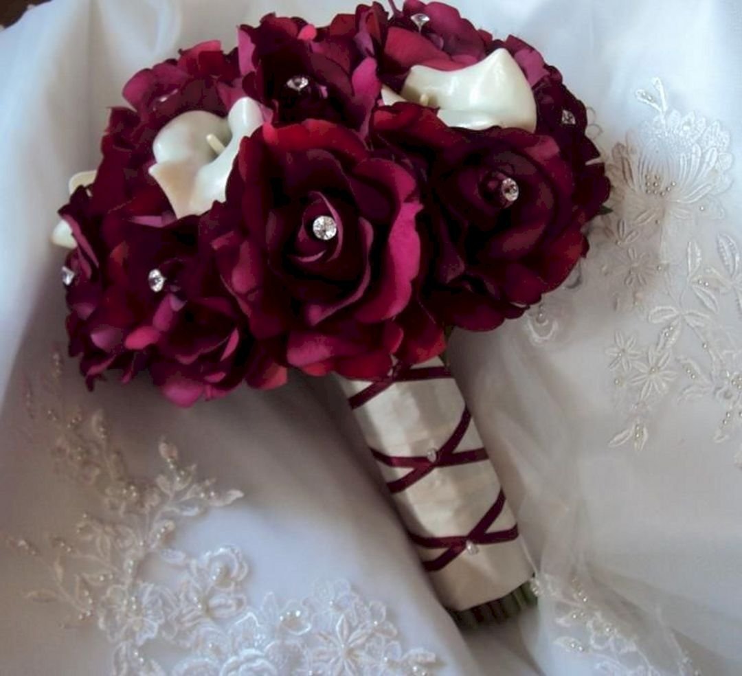 Свадьба в цвете марсала