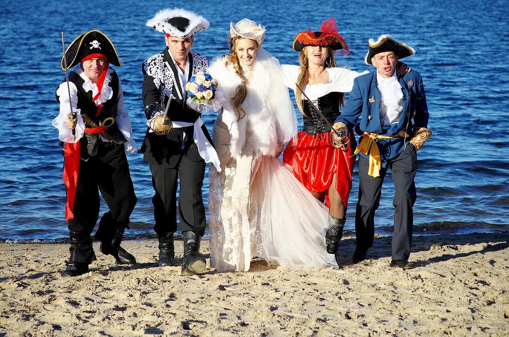 Свадьба в стиле пиратов карибского моря: советы по оформлению и организации