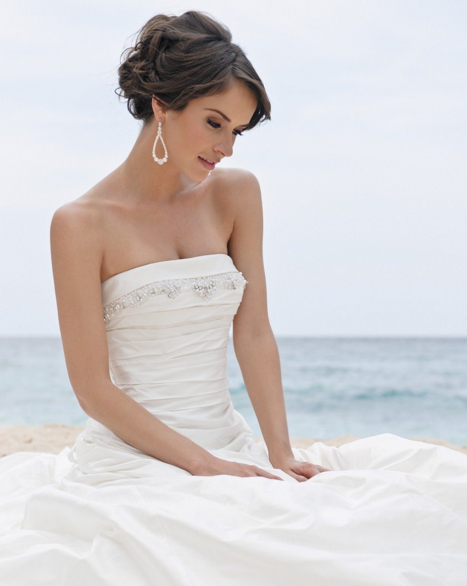 Свадебное платье с закрытыми плечами - пышные и короткие, фото и видео