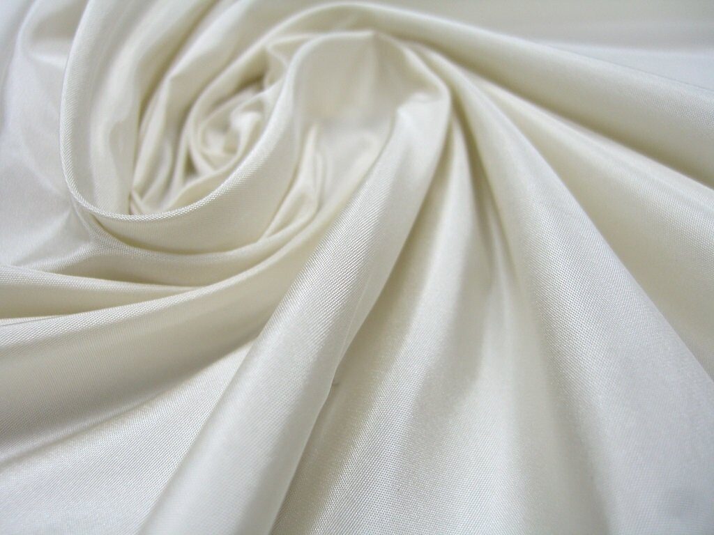 Свадебные ткани для пошива платья невесты