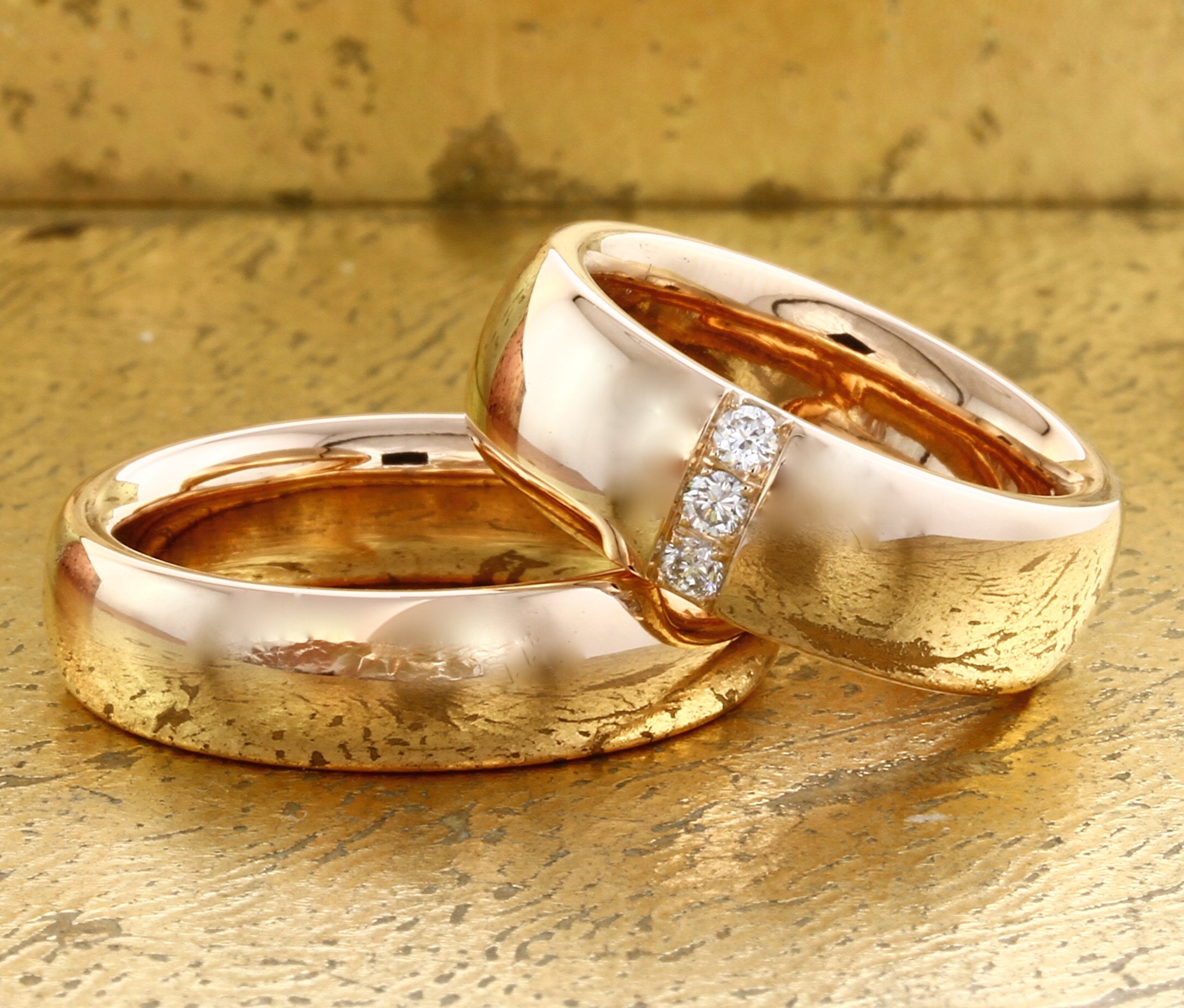 Свадебные кольца широкие