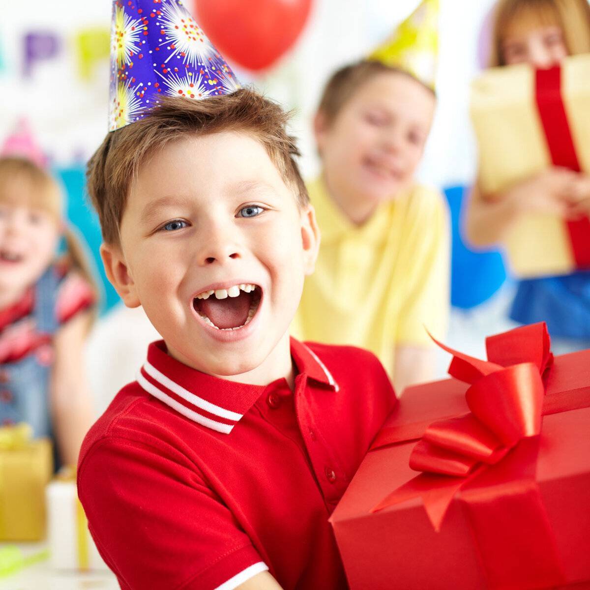 229 идей что подарить ребенку на день рождения
