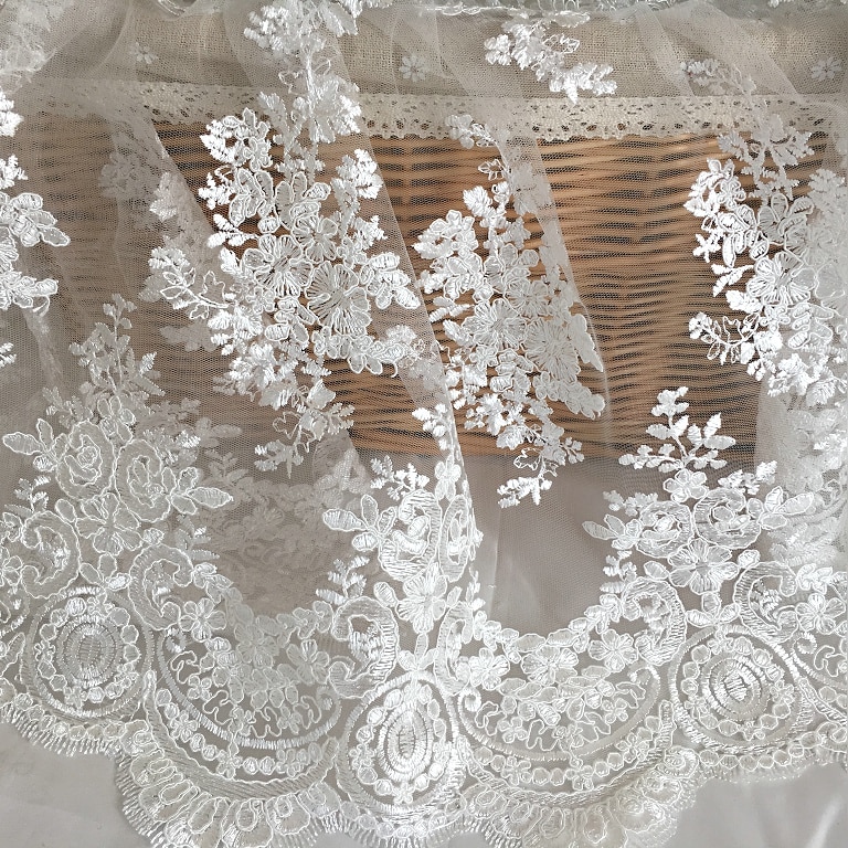 Ткани для свадебных платьев - фатин, бархат, тафта, лен