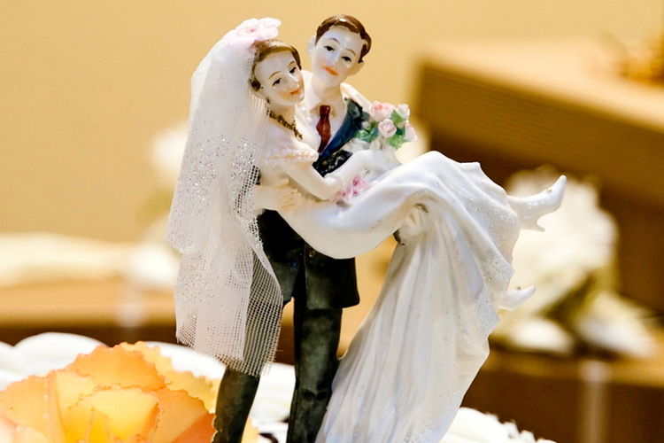 В браке 9 лет: название свадьбы, необычные традиции и идеи подарков
